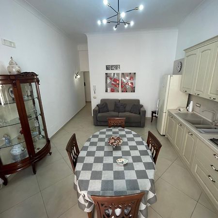Margi House Napoli Apartment ภายนอก รูปภาพ