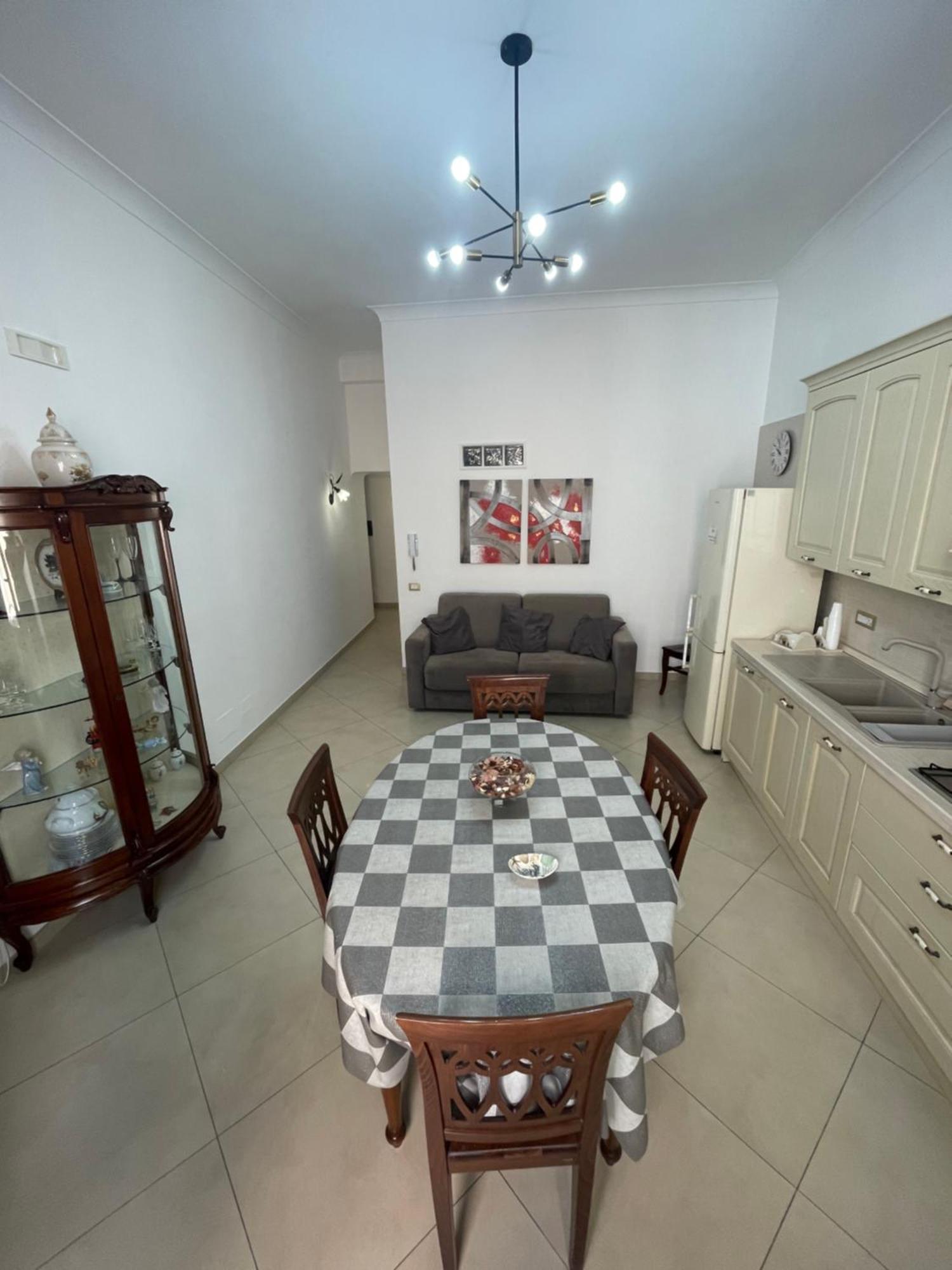 Margi House Napoli Apartment ภายนอก รูปภาพ
