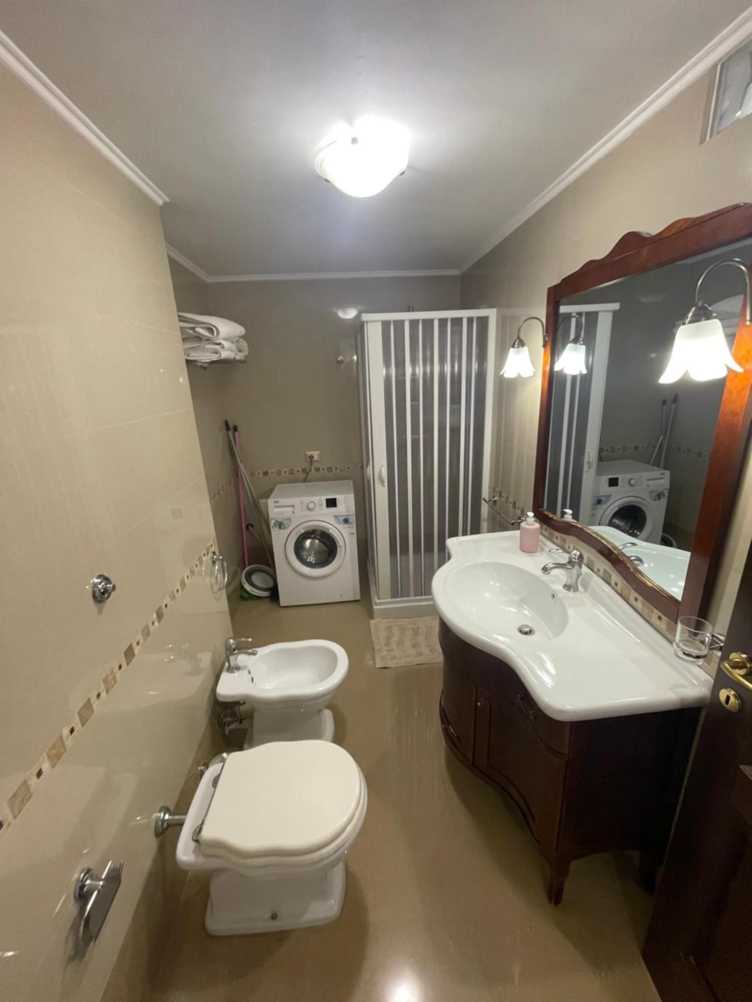 Margi House Napoli Apartment ภายนอก รูปภาพ